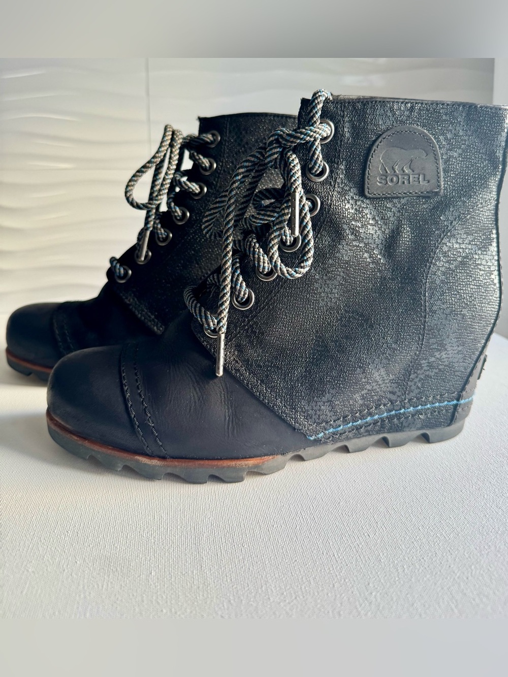 Sorel 1964 premium waterproof snake print black Lace-Up Wedge Ankle Boots